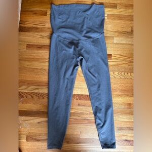 Beyond Yoga Spacedye Grey Love The Bump Capri Maternity Legging